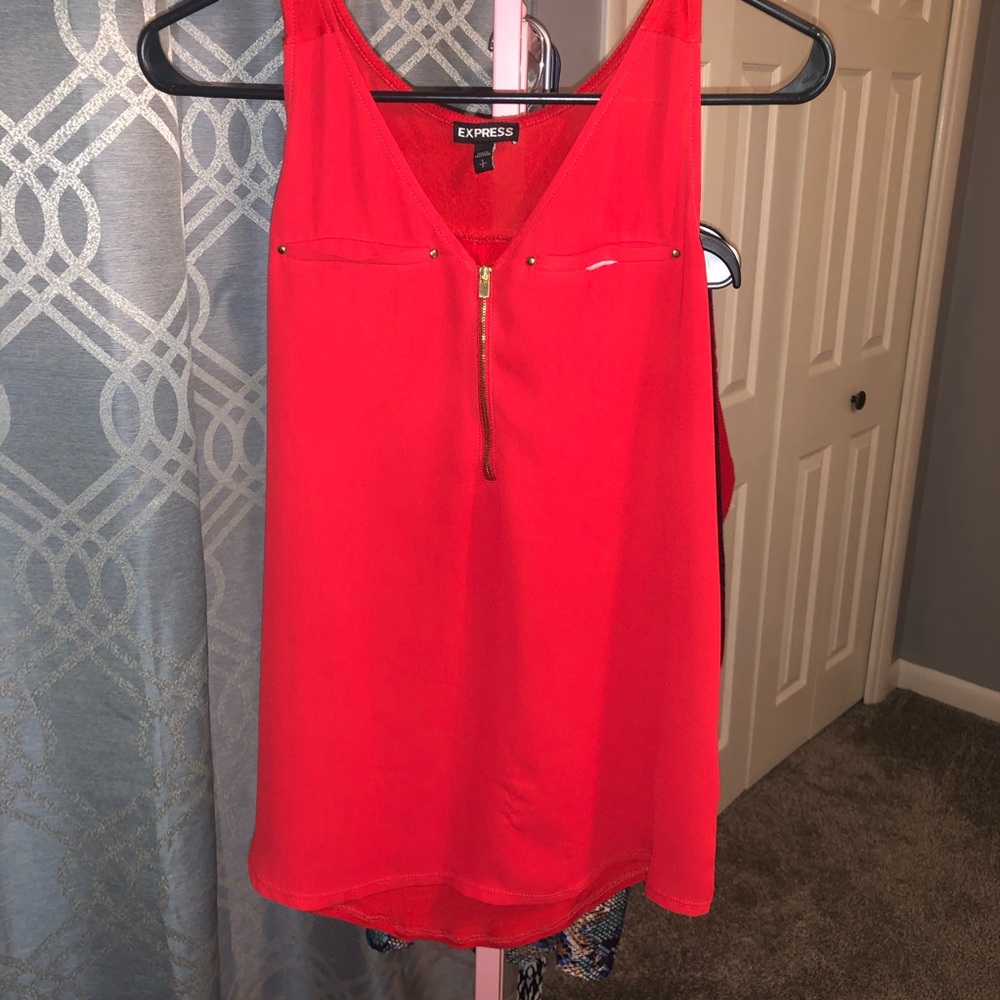 Express Top - Picture 2 of 6